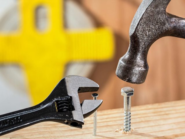 Entretien d&rsquo;une pompe immergée : vérifications et conseils